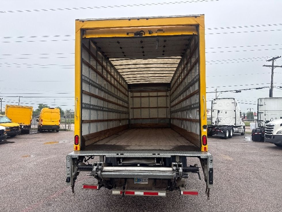 Medium Duty Box Truck-Light and Medium Duty Trucks-International-2020-MV607-Oklahoma City-OK-140,118\n\t\tmiles-$ 51,250 - Image 8