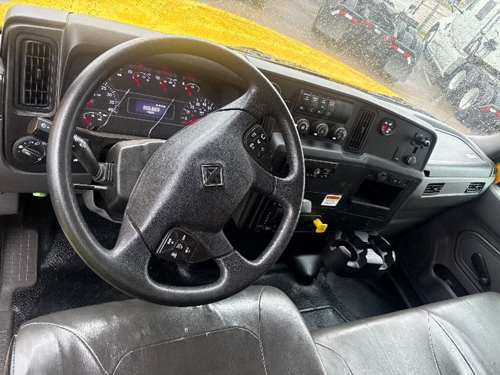 Medium Duty Box Truck-Light and Medium Duty Trucks-International-2020-MV607-Oklahoma City-OK-140,118\n\t\tmiles-$ 51,250 - Image 19