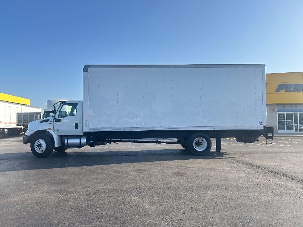 Medium Duty Box Truck-Light and Medium Duty Trucks-International-2020-MV607-Oklahoma City-OK-140,766\n\t\tmiles-$ 62,750 - Image 4