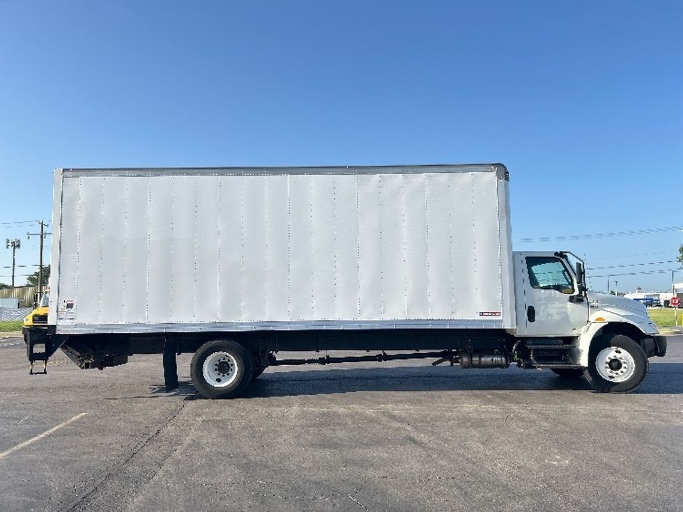 Medium Duty Box Truck-Light and Medium Duty Trucks-International-2020-MV607-Oklahoma City-OK-140,766\n\t\tmiles-$ 62,750 - Image 15