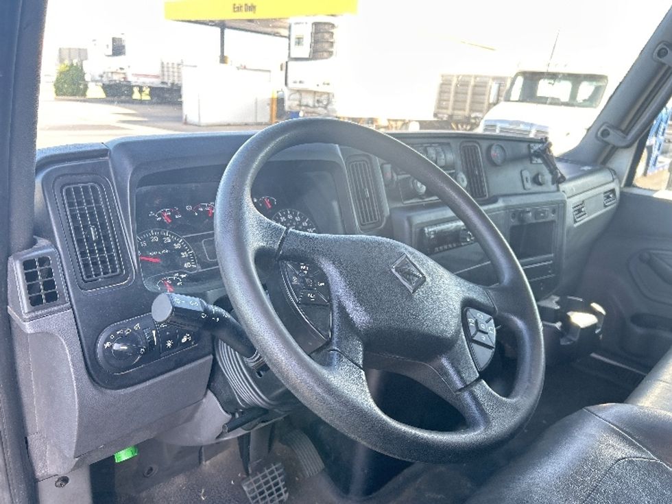 Medium Duty Box Truck-Light and Medium Duty Trucks-International-2020-MV607-Oklahoma City-OK-140,766\n\t\tmiles-$ 62,750 - Image 17
