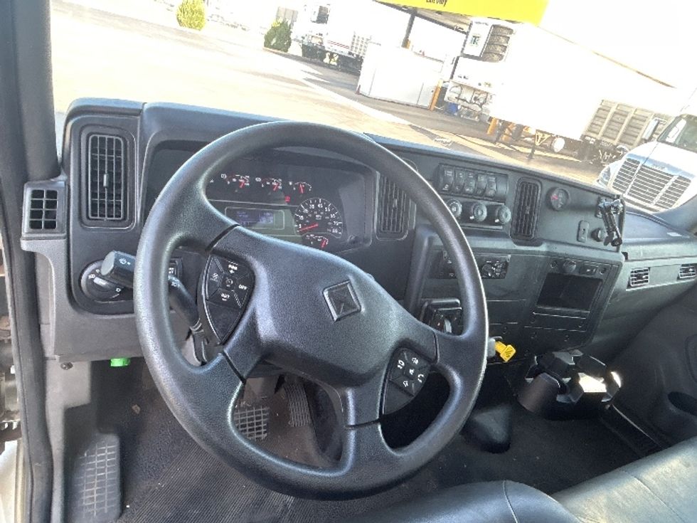 Medium Duty Box Truck-Light and Medium Duty Trucks-International-2020-MV607-Oklahoma City-OK-140,766\n\t\tmiles-$ 62,750 - Image 18