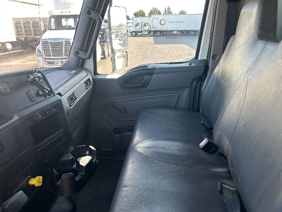 Medium Duty Box Truck-Light and Medium Duty Trucks-International-2020-MV607-Oklahoma City-OK-140,766\n\t\tmiles-$ 62,750 - Image 19