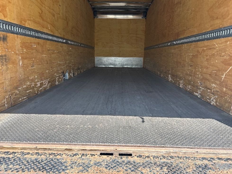 Medium Duty Box Truck-Light and Medium Duty Trucks-International-2020-MV607-Omaha-NE-102,081\n\t\tmiles-$ 52,500 - Image 9