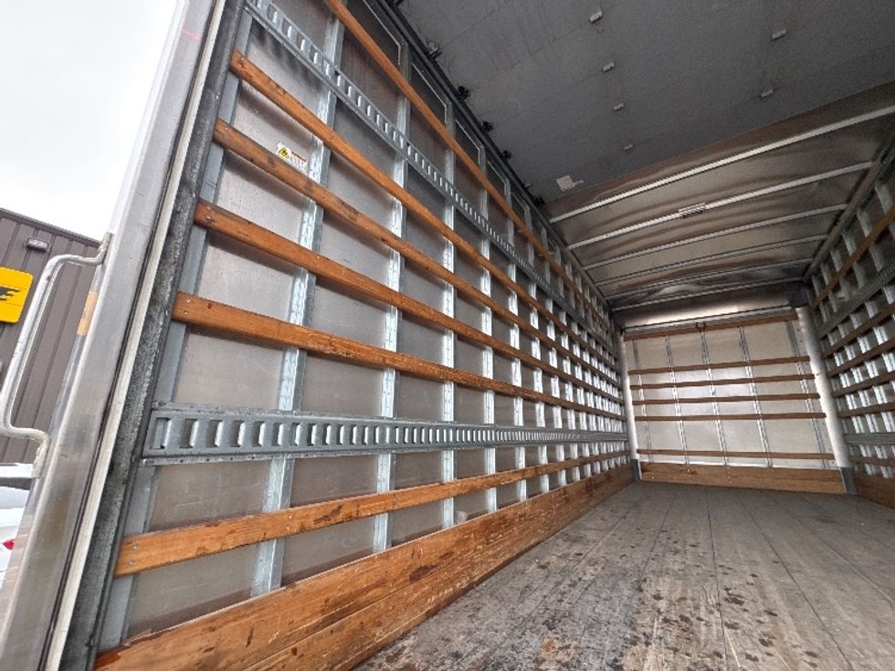 Medium Duty Box Truck-Light and Medium Duty Trucks-International-2020-MV607-Omaha-NE-118,788\n\t\tmiles-$ 44,750 - Image 11