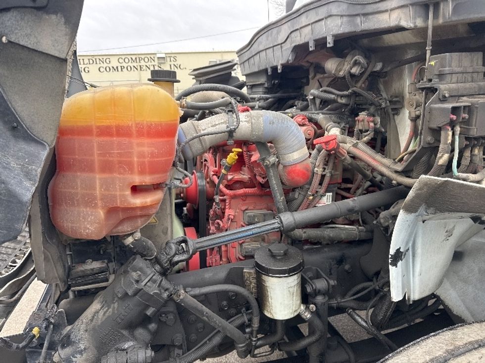 Medium Duty Box Truck-Light and Medium Duty Trucks-International-2020-MV607-Omaha-NE-118,788\n\t\tmiles-$ 44,750 - Image 24