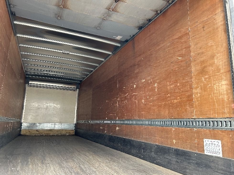 Medium Duty Box Truck-Light and Medium Duty Trucks-International-2020-MV607-Omaha-NE-125,125\n\t\tmiles-$ 51,500 - Image 11