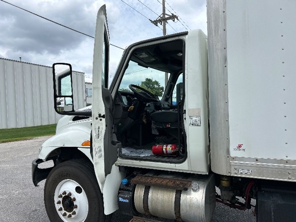 Medium Duty Box Truck-Light and Medium Duty Trucks-International-2020-MV607-Omaha-NE-125,125\n\t\tmiles-$ 51,500 - Image 14
