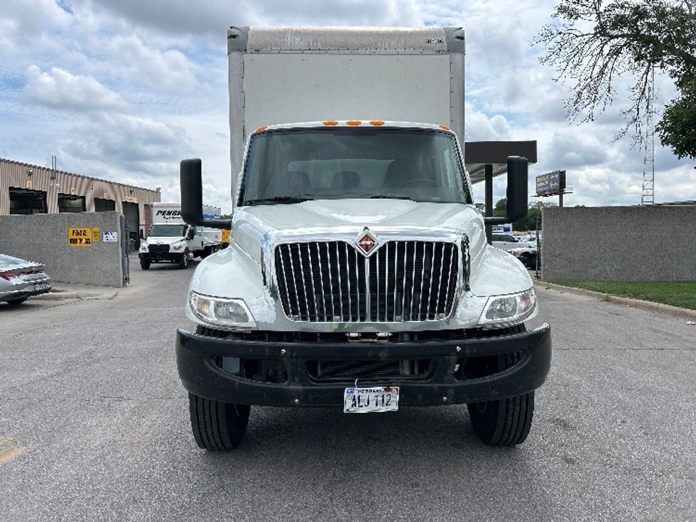 Medium Duty Box Truck-Light and Medium Duty Trucks-International-2020-MV607-Omaha-NE-125,125\n\t\tmiles-$ 51,500 - Image 2