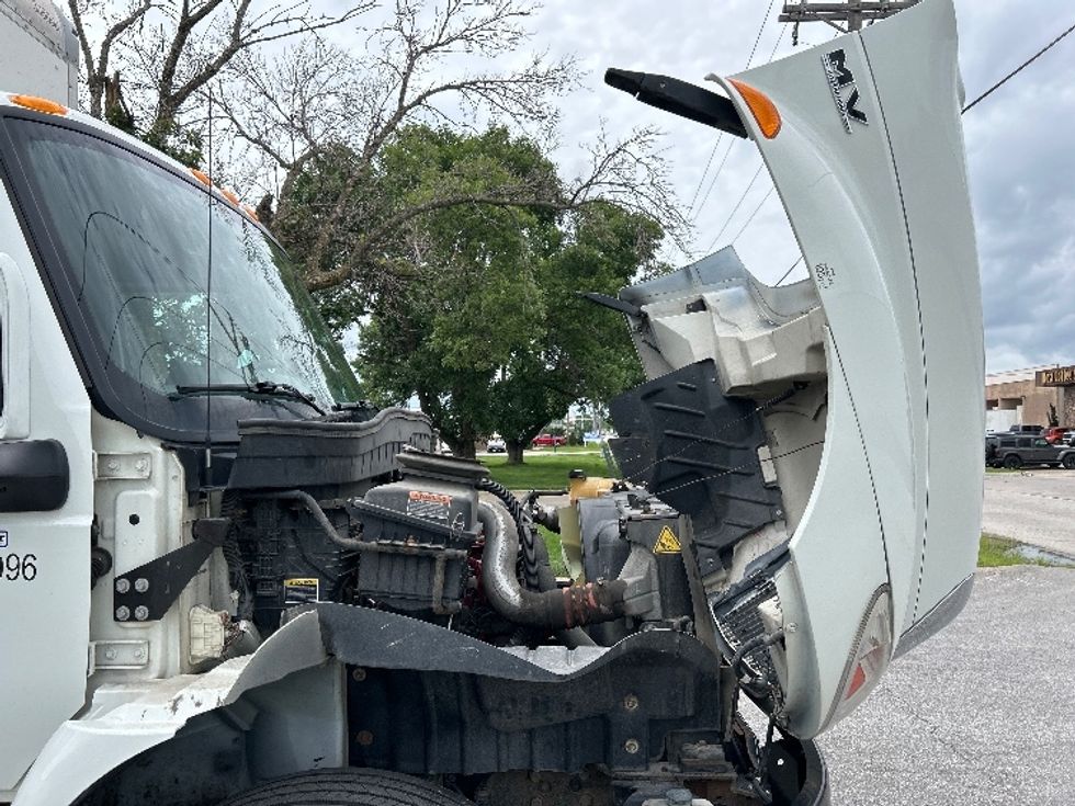 Medium Duty Box Truck-Light and Medium Duty Trucks-International-2020-MV607-Omaha-NE-125,125\n\t\tmiles-$ 51,500 - Image 21