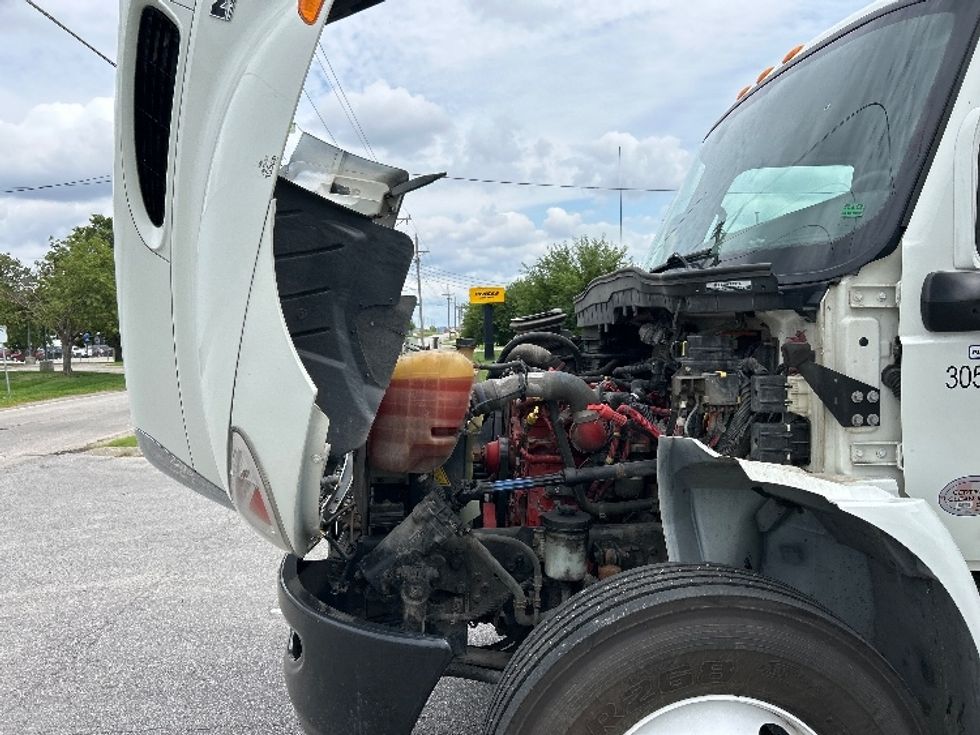 Medium Duty Box Truck-Light and Medium Duty Trucks-International-2020-MV607-Omaha-NE-125,125\n\t\tmiles-$ 51,500 - Image 22