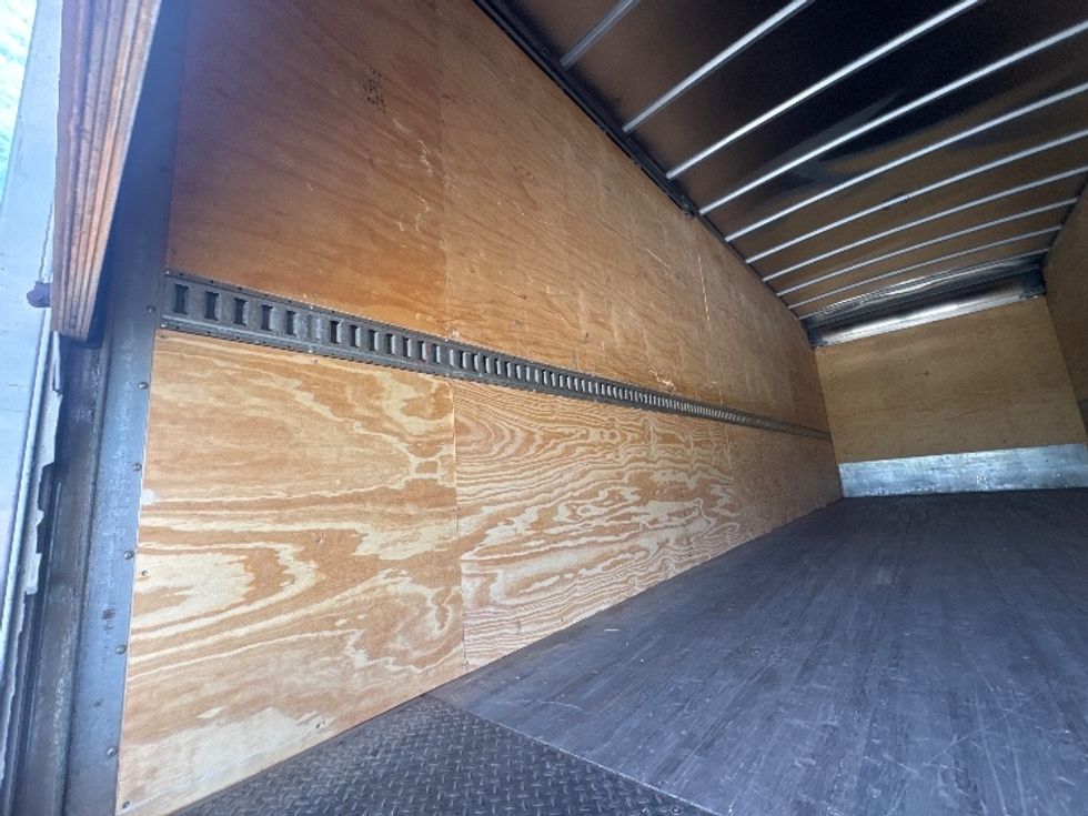 Medium Duty Box Truck-Light and Medium Duty Trucks-International-2020-MV607-Omaha-NE-238,365\n\t\tmiles-$ 38,750 - Image 10