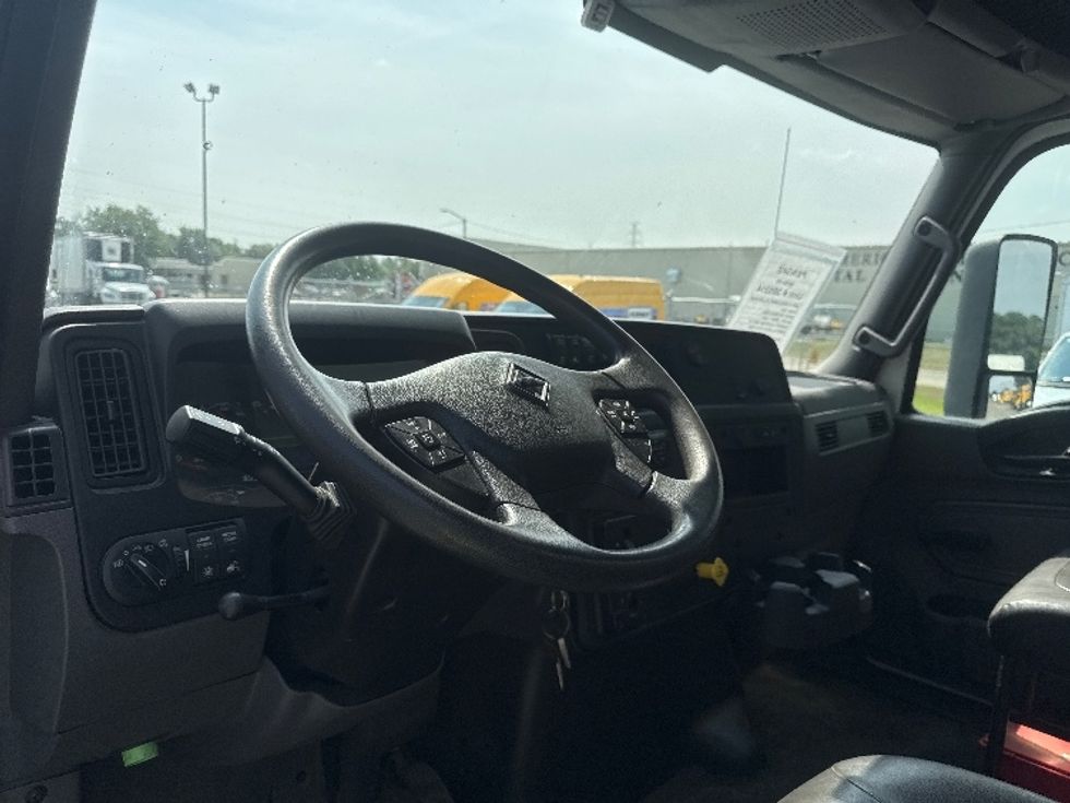 Medium Duty Box Truck-Light and Medium Duty Trucks-International-2020-MV607-Omaha-NE-238,365\n\t\tmiles-$ 38,750 - Image 16