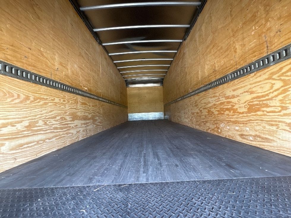 Medium Duty Box Truck-Light and Medium Duty Trucks-International-2020-MV607-Omaha-NE-238,365\n\t\tmiles-$ 38,750 - Image 8