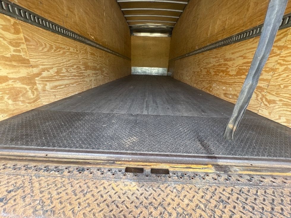 Medium Duty Box Truck-Light and Medium Duty Trucks-International-2020-MV607-Omaha-NE-238,365\n\t\tmiles-$ 38,750 - Image 9