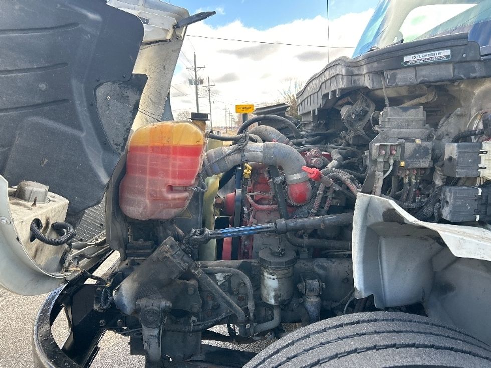 Medium Duty Box Truck-Light and Medium Duty Trucks-International-2020-MV607-Omaha-NE-61,397\n\t\tmiles-$ 58,750 - Image 24