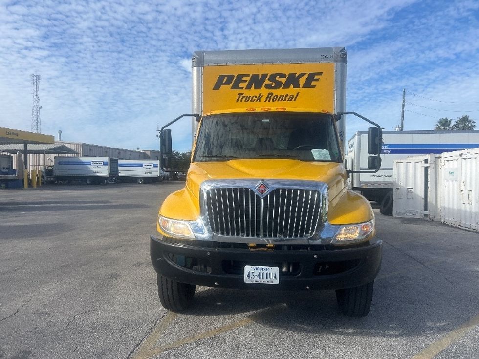 Medium Duty Box Truck-Light and Medium Duty Trucks-International-2020-MV607-Orlando-FL-126,035\n\t\tmiles-$ 53,250 - Image 2