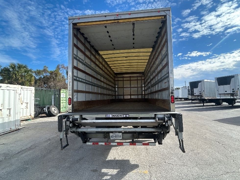 Medium Duty Box Truck-Light and Medium Duty Trucks-International-2020-MV607-Orlando-FL-126,035\n\t\tmiles-$ 53,250 - Image 8