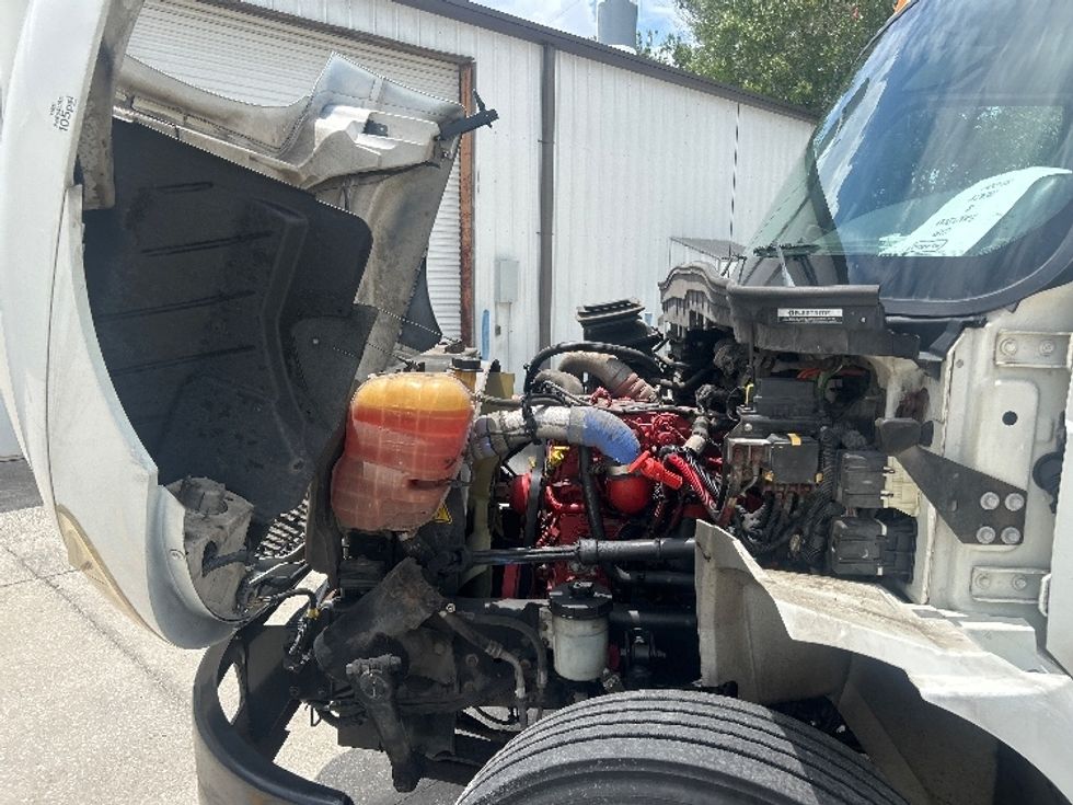 Medium Duty Box Truck-Light and Medium Duty Trucks-International-2020-MV607-Orlando-FL-134,328\n\t\tmiles-$ 53,000 - Image 23