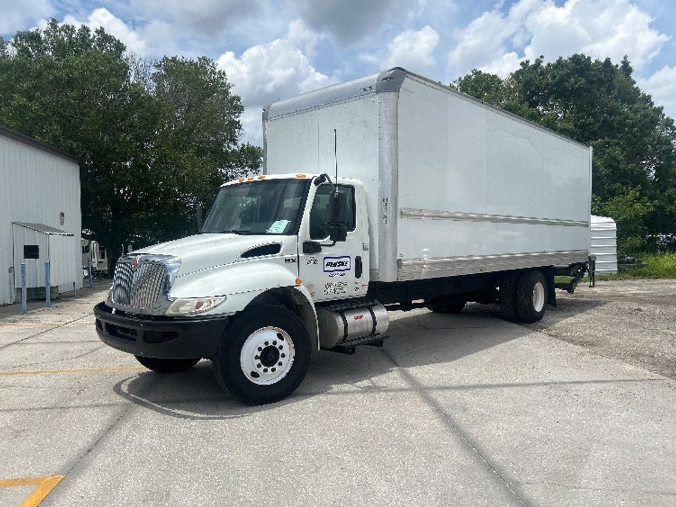 Medium Duty Box Truck-Light and Medium Duty Trucks-International-2020-MV607-Orlando-FL-134,328\n\t\tmiles-$ 53,000 - Image 3