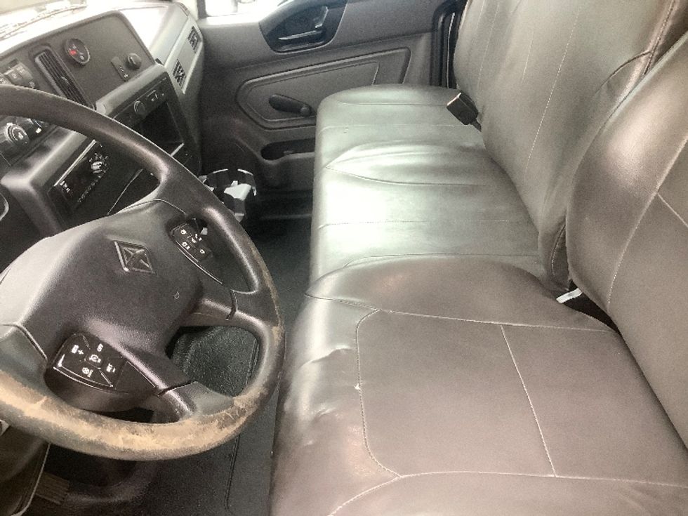 Medium Duty Box Truck-Light and Medium Duty Trucks-International-2020-MV607-Orlando-FL-159,505\n\t\tmiles-$ 45,750 - Image 19