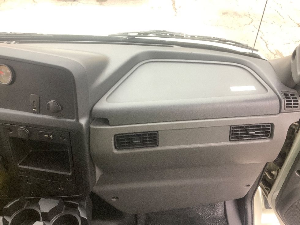 Medium Duty Box Truck-Light and Medium Duty Trucks-International-2020-MV607-Orlando-FL-159,505\n\t\tmiles-$ 45,750 - Image 21