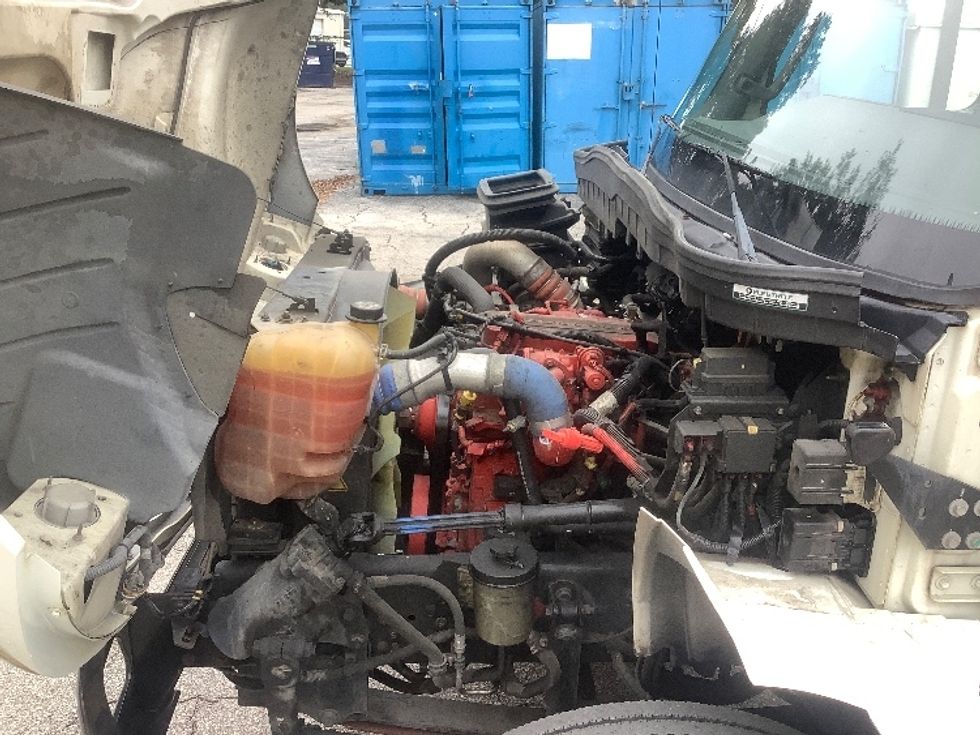 Medium Duty Box Truck-Light and Medium Duty Trucks-International-2020-MV607-Orlando-FL-159,505\n\t\tmiles-$ 45,750 - Image 24