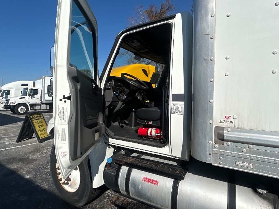 Medium Duty Box Truck-Light and Medium Duty Trucks-International-2020-MV607-Orlando-FL-364,977\n\t\tmiles-$ 10,000 - Image 15