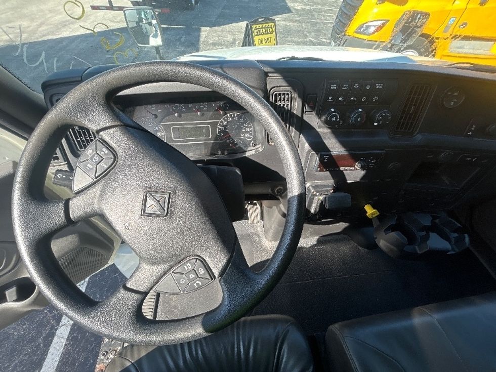 Medium Duty Box Truck-Light and Medium Duty Trucks-International-2020-MV607-Orlando-FL-364,977\n\t\tmiles-$ 10,000 - Image 17