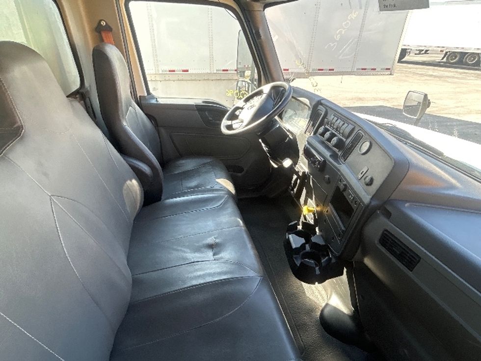 Medium Duty Box Truck-Light and Medium Duty Trucks-International-2020-MV607-Orlando-FL-364,977\n\t\tmiles-$ 10,000 - Image 21