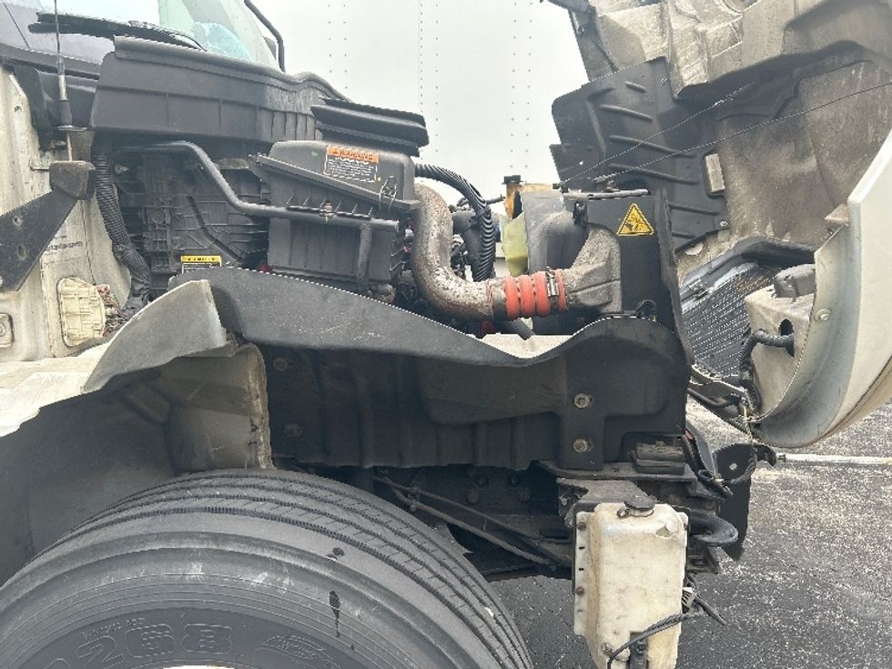 Medium Duty Box Truck-Light and Medium Duty Trucks-International-2020-MV607-Orlando-FL-364,977\n\t\tmiles-$ 10,000 - Image 22