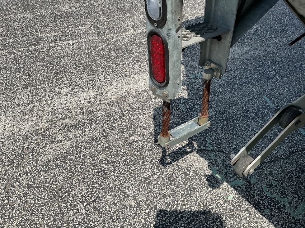 Medium Duty Box Truck-Light and Medium Duty Trucks-International-2020-MV607-Orlando-FL-60,514\n\t\tmiles-$ 50,000 - Image 28