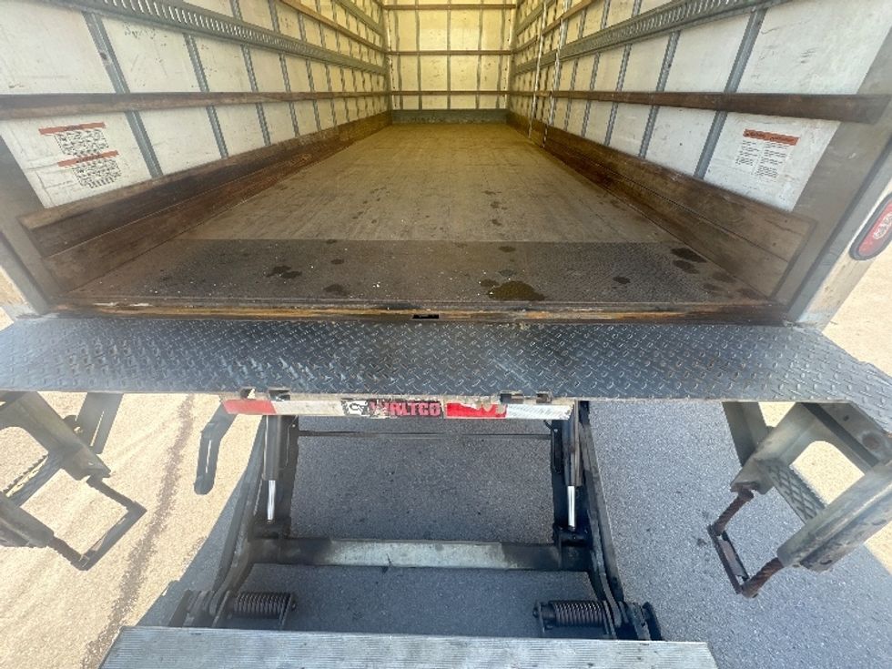 Medium Duty Box Truck-Light and Medium Duty Trucks-International-2020-MV607-Oshawa-ON-317,434\n\t\tkm-$ 45,750 - Image 10
