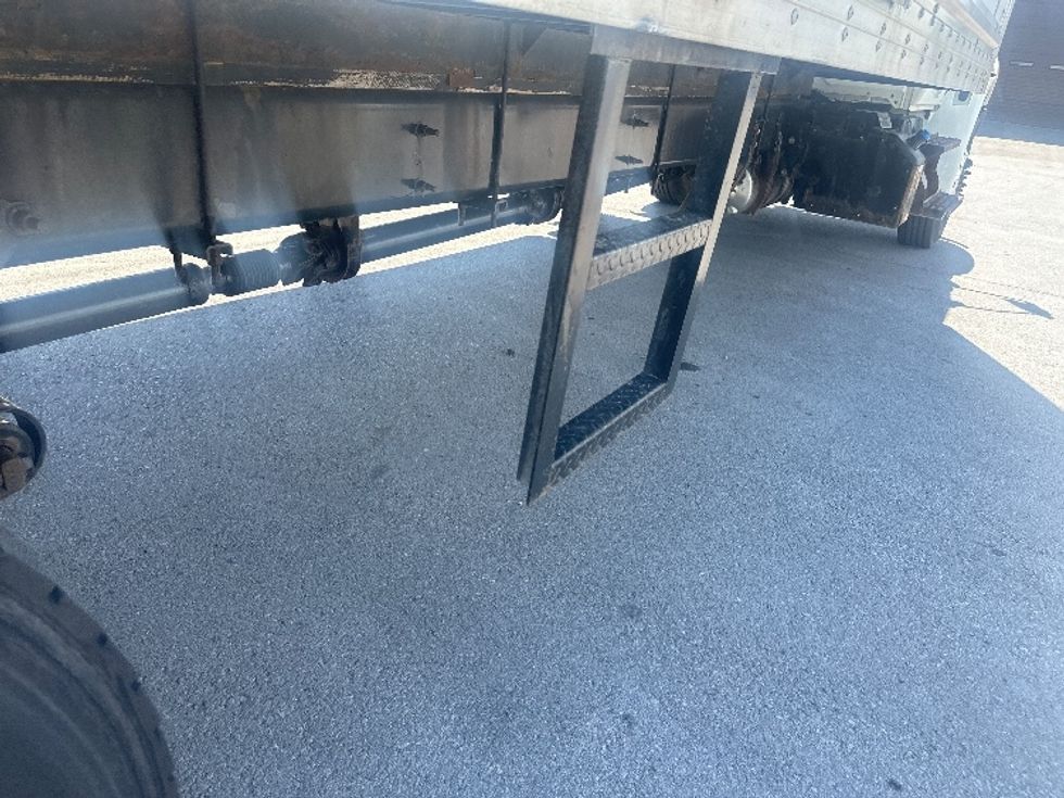 Medium Duty Box Truck-Light and Medium Duty Trucks-International-2020-MV607-Oshawa-ON-317,434\n\t\tkm-$ 45,750 - Image 14