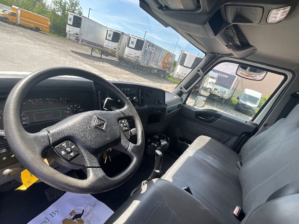 Medium Duty Box Truck-Light and Medium Duty Trucks-International-2020-MV607-Ottawa-ON-110,808\n\t\tkm-$ 64,000 - Image 16