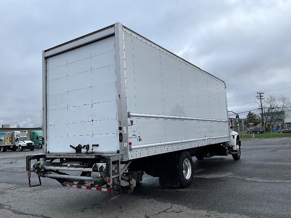 Medium Duty Box Truck-Light and Medium Duty Trucks-International-2020-MV607-Ottawa-ON-205,000\n\t\tkm-$ 70,500 - Image 13