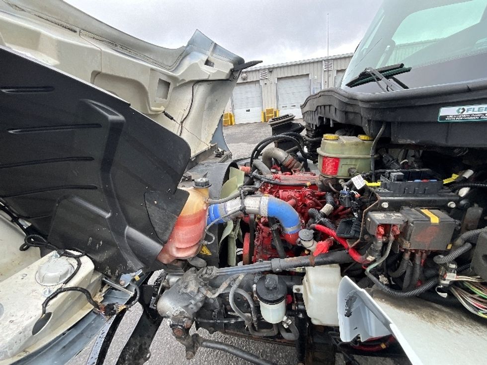 Medium Duty Box Truck-Light and Medium Duty Trucks-International-2020-MV607-Ottawa-ON-205,000\n\t\tkm-$ 70,500 - Image 23