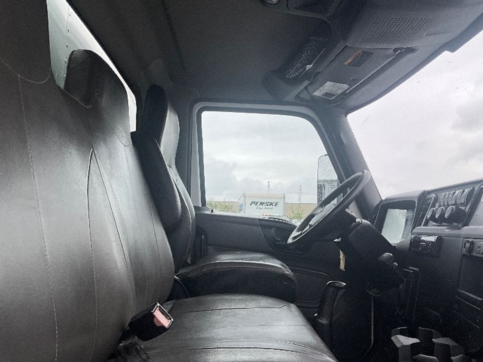 Medium Duty Box Truck-Light and Medium Duty Trucks-International-2020-MV607-Ottawa-ON-208,418\n\t\tkm-$ 58,500 - Image 22