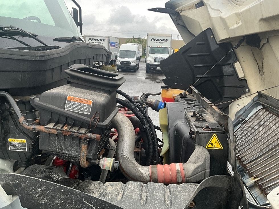 Medium Duty Box Truck-Light and Medium Duty Trucks-International-2020-MV607-Ottawa-ON-208,418\n\t\tkm-$ 58,500 - Image 23
