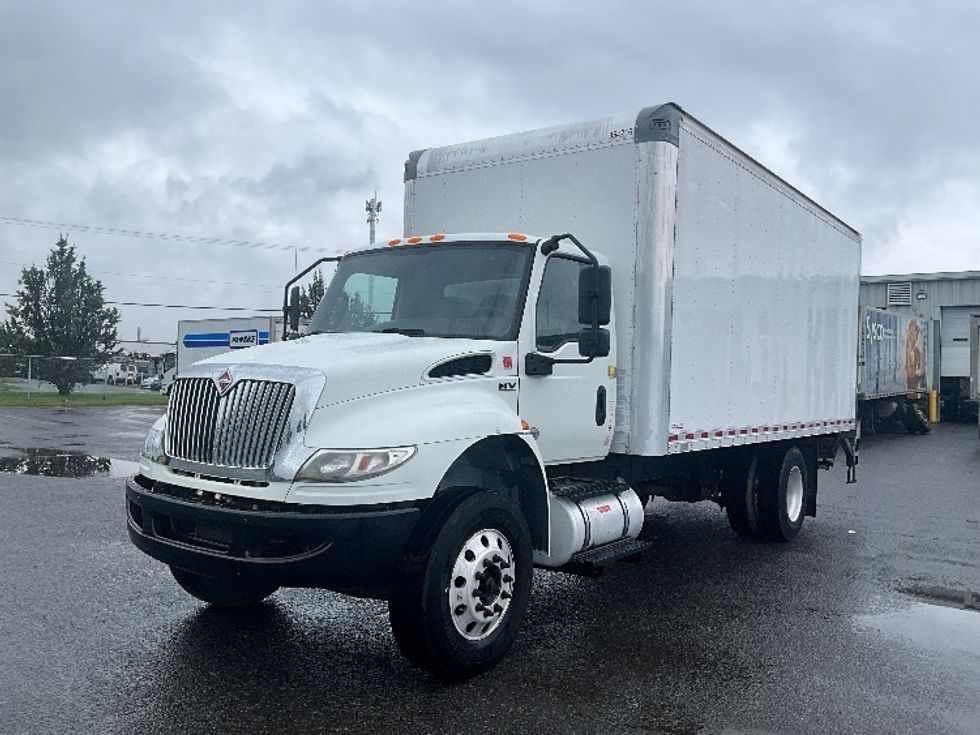Medium Duty Box Truck-Light and Medium Duty Trucks-International-2020-MV607-Ottawa-ON-208,418\n\t\tkm-$ 58,500 - Image 3