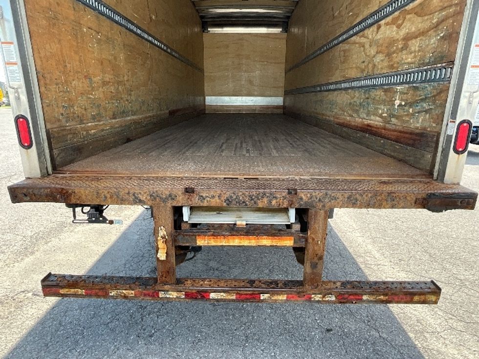 Medium Duty Box Truck-Light and Medium Duty Trucks-International-2020-MV607-Ottawa-ON-213,966\n\t\tkm-$ 56,750 - Image 9