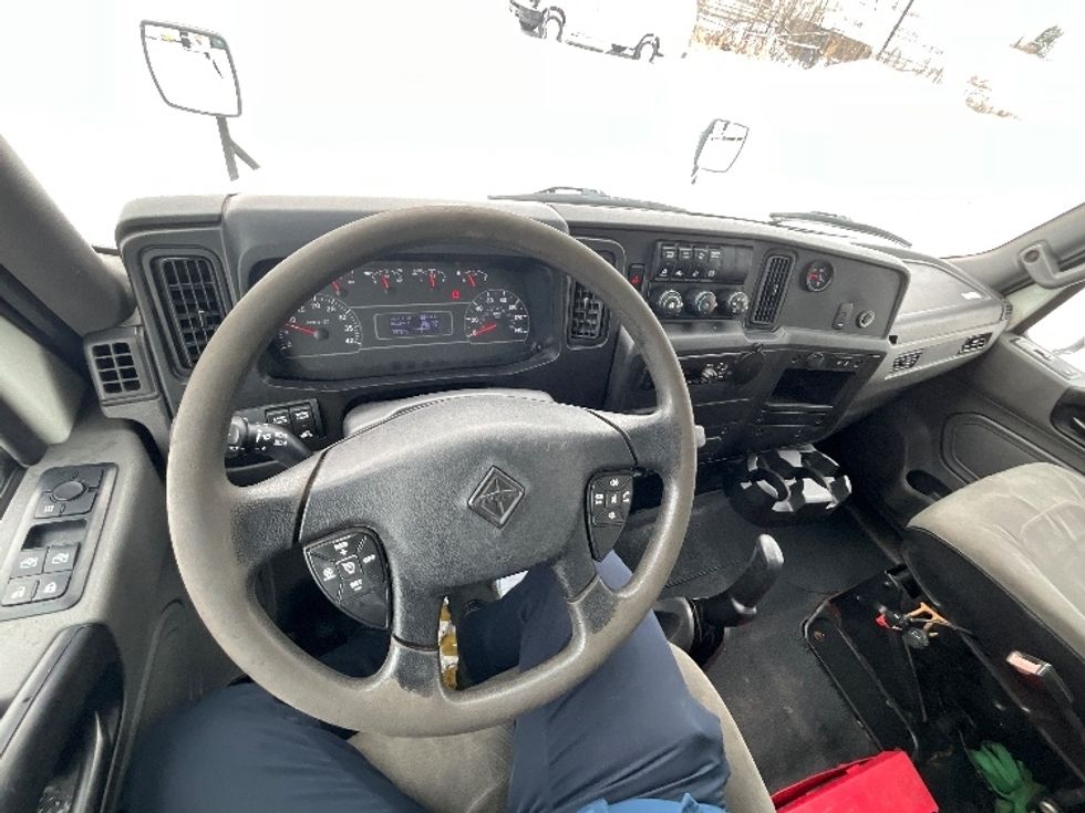 Medium Duty Box Truck-Light and Medium Duty Trucks-International-2020-MV607-Ottawa-ON-231,234\n\t\tkm-$ 56,500 - Image 17