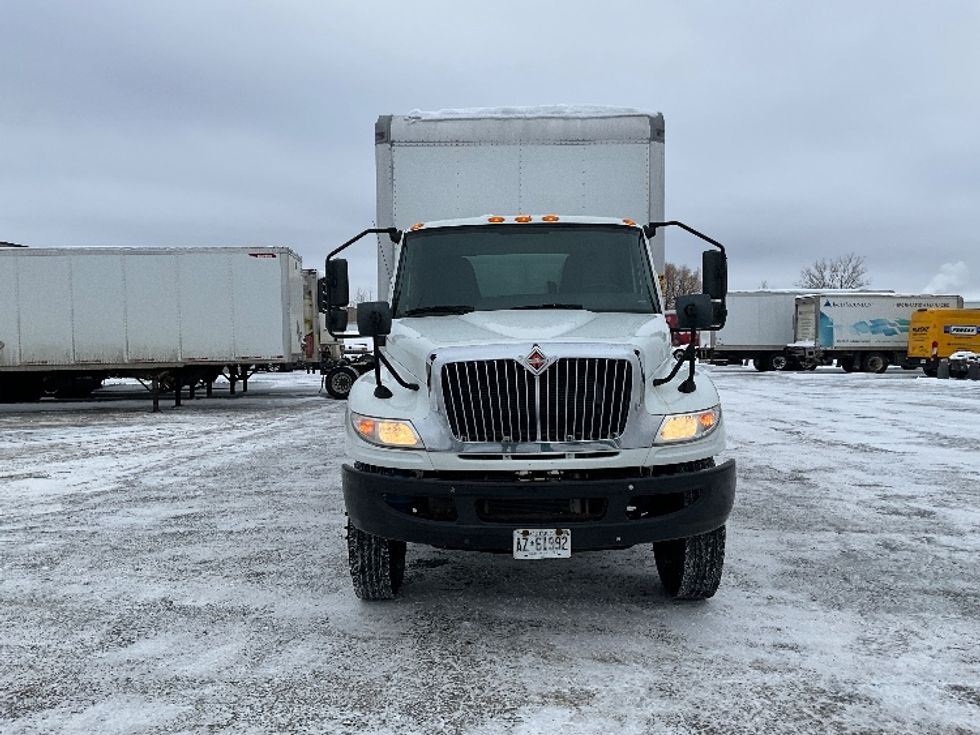 Medium Duty Box Truck-Light and Medium Duty Trucks-International-2020-MV607-Ottawa-ON-231,234\n\t\tkm-$ 56,500 - Image 2