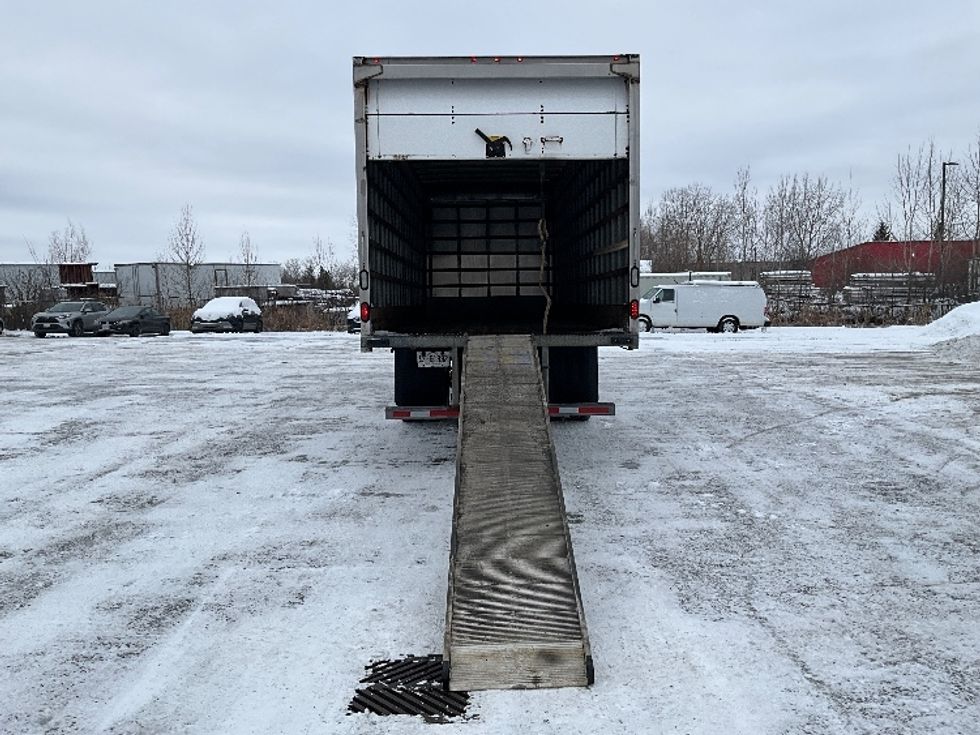 Medium Duty Box Truck-Light and Medium Duty Trucks-International-2020-MV607-Ottawa-ON-231,234\n\t\tkm-$ 56,500 - Image 9