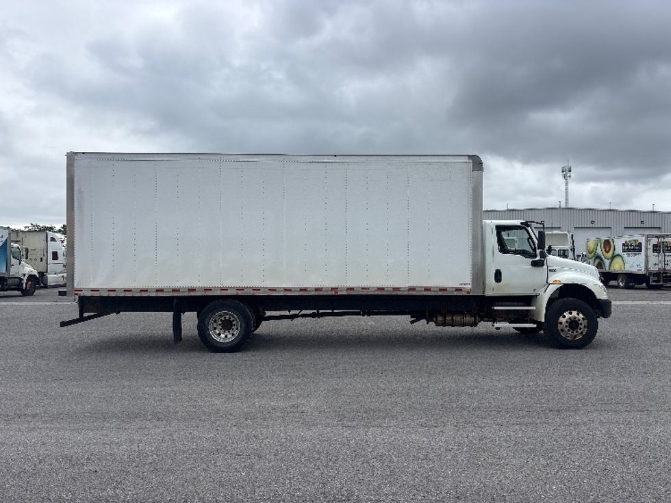Medium Duty Box Truck-Light and Medium Duty Trucks-International-2020-MV607-Ottawa-ON-234,791\n\t\tkm-$ 55,000 - Image 15
