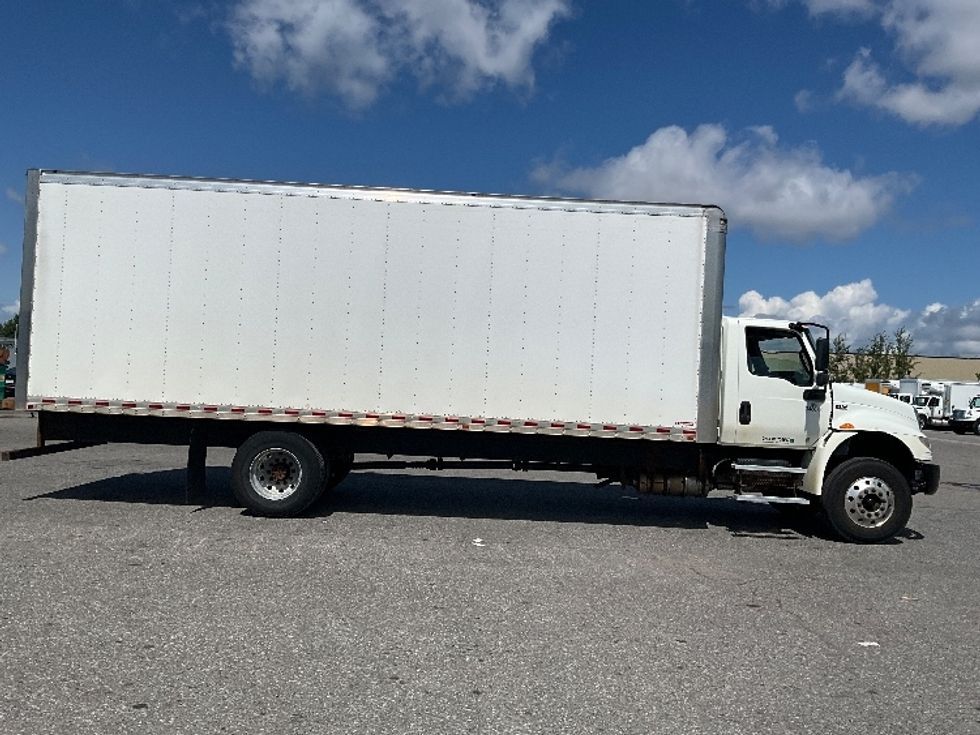 Medium Duty Box Truck-Light and Medium Duty Trucks-International-2020-MV607-Ottawa-ON-242,521\n\t\tkm-$ 54,250 - Image 14