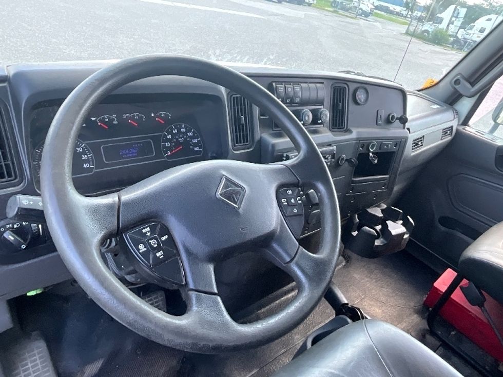 Medium Duty Box Truck-Light and Medium Duty Trucks-International-2020-MV607-Ottawa-ON-242,521\n\t\tkm-$ 54,250 - Image 16