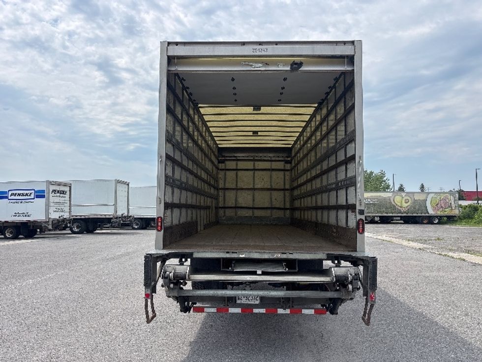 Medium Duty Box Truck-Light and Medium Duty Trucks-International-2020-MV607-Ottawa-ON-243,696\n\t\tkm-$ 66,000 - Image 8