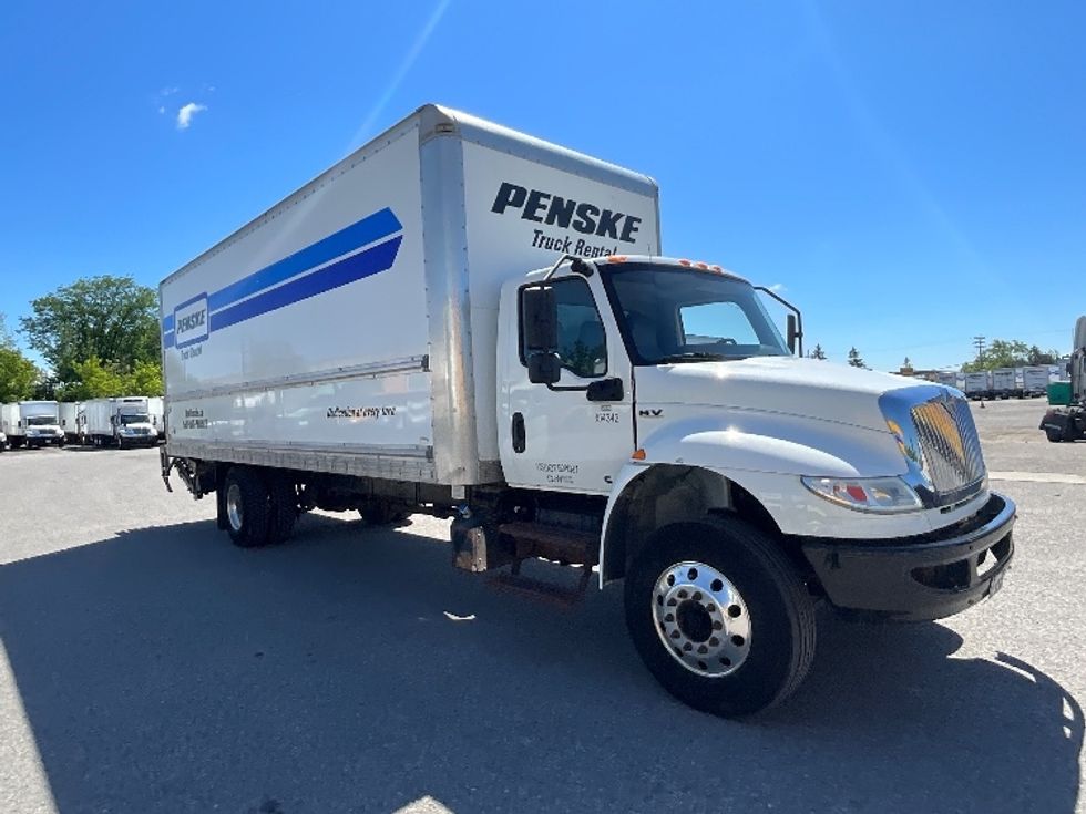 Medium Duty Box Truck-Light and Medium Duty Trucks-International-2020-MV607-Ottawa-ON-258,617\n\t\tkm-$ 56,750 - Image 1