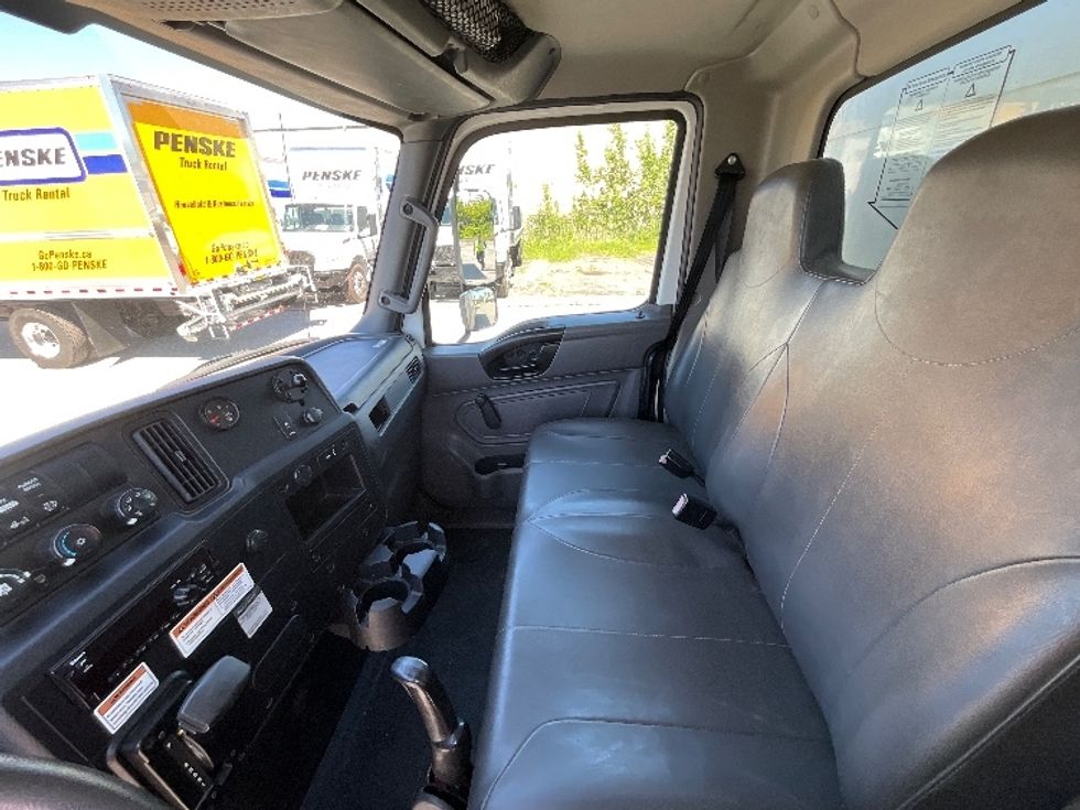 Medium Duty Box Truck-Light and Medium Duty Trucks-International-2020-MV607-Ottawa-ON-258,617\n\t\tkm-$ 56,750 - Image 19